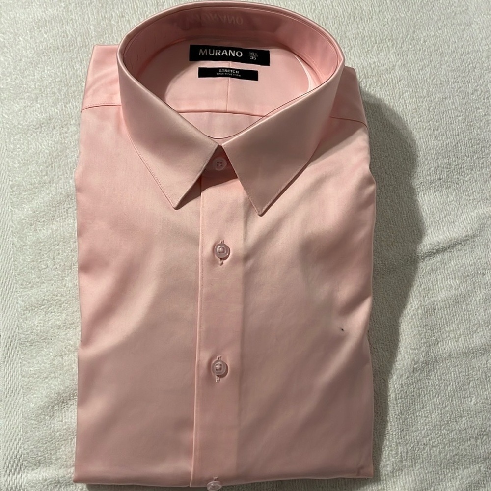 Murano Slim fit spread collar shirt
Stretch 16 1/2 -35 New